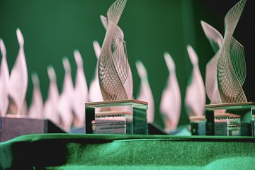AMK presented with the statuette as Partner of the Institute by Łukasiewicz - IMN